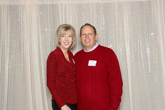 10039 - Forvis Mazars Holiday Photobooth 2025
