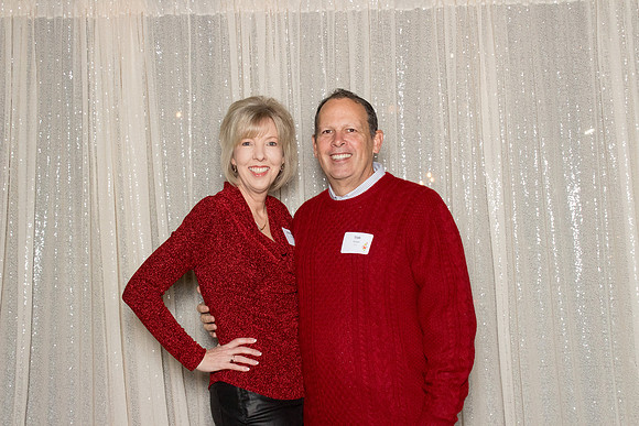 10040 - Forvis Mazars Holiday Photobooth 2025