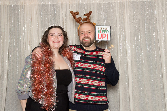10042 - Forvis Mazars Holiday Photobooth 2025
