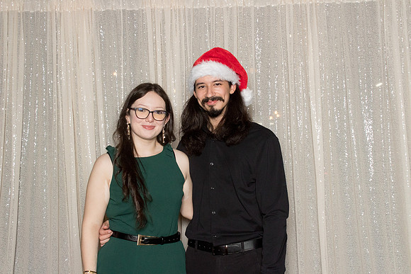 10054 - Forvis Mazars Holiday Photobooth 2025
