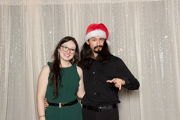 10055 - Forvis Mazars Holiday Photobooth 2025