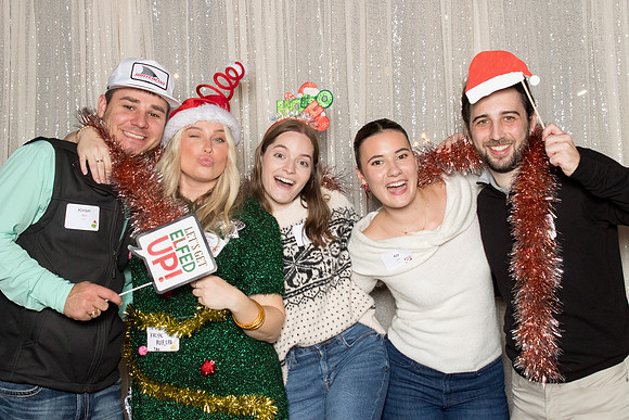10071 - Forvis Mazars Holiday Photobooth 2025