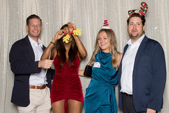 10089 - Forvis Mazars Holiday Photobooth 2025