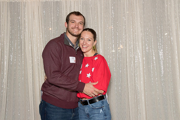 10119 - Forvis Mazars Holiday Photobooth 2025