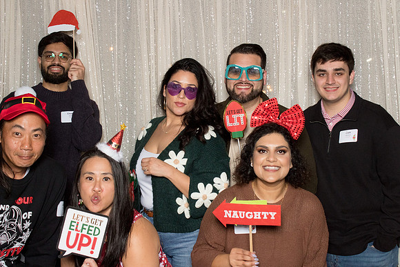 10144 - Forvis Mazars Holiday Photobooth 2025