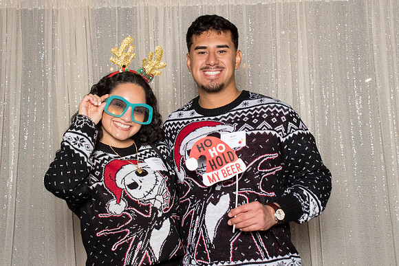 10167 - Forvis Mazars Holiday Photobooth 2025