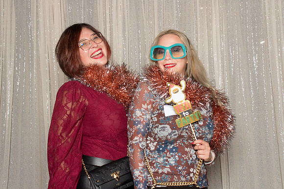 10175 - Forvis Mazars Holiday Photobooth 2025