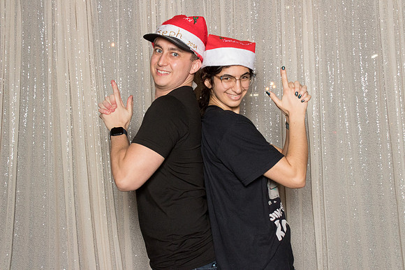 10176 - Forvis Mazars Holiday Photobooth 2025