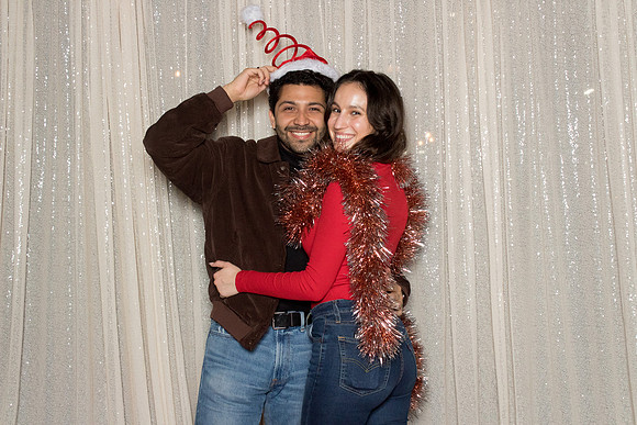 10182 - Forvis Mazars Holiday Photobooth 2025