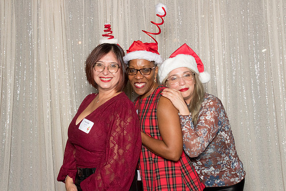 10191 - Forvis Mazars Holiday Photobooth 2025
