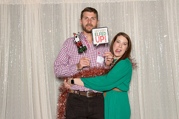 10194 - Forvis Mazars Holiday Photobooth 2025