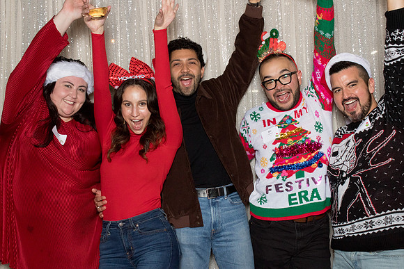 10205 - Forvis Mazars Holiday Photobooth 2025