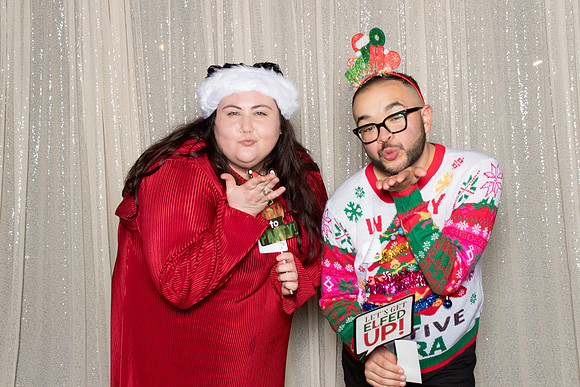 10207 - Forvis Mazars Holiday Photobooth 2025