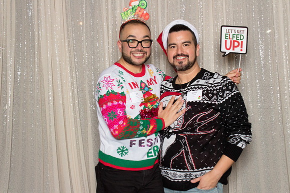 10211 - Forvis Mazars Holiday Photobooth 2025