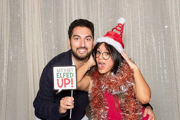 10213 - Forvis Mazars Holiday Photobooth 2025