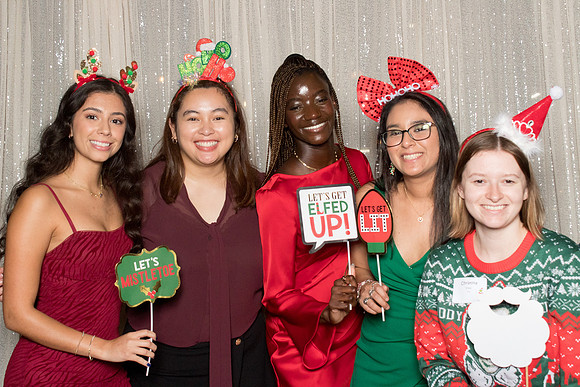 10215 - Forvis Mazars Holiday Photobooth 2025