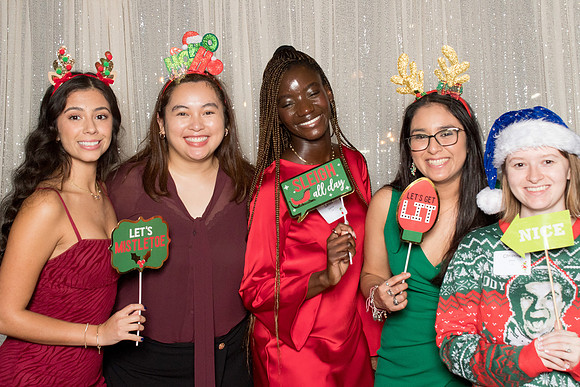 10218 - Forvis Mazars Holiday Photobooth 2025