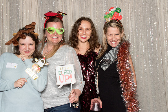 10235 - Forvis Mazars Holiday Photobooth 2025