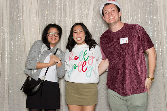 10244 - Forvis Mazars Holiday Photobooth 2025
