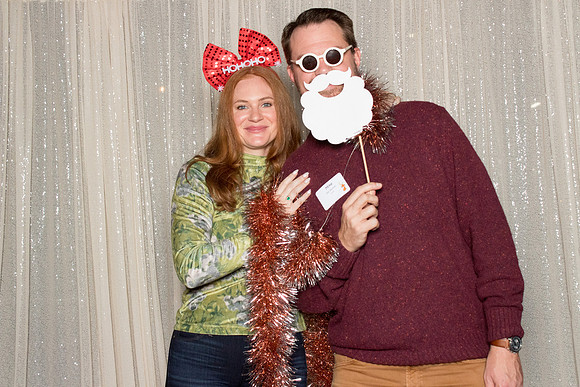 10247 - Forvis Mazars Holiday Photobooth 2025