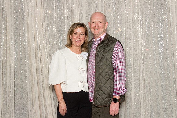10267 - Forvis Mazars Holiday Photobooth 2025
