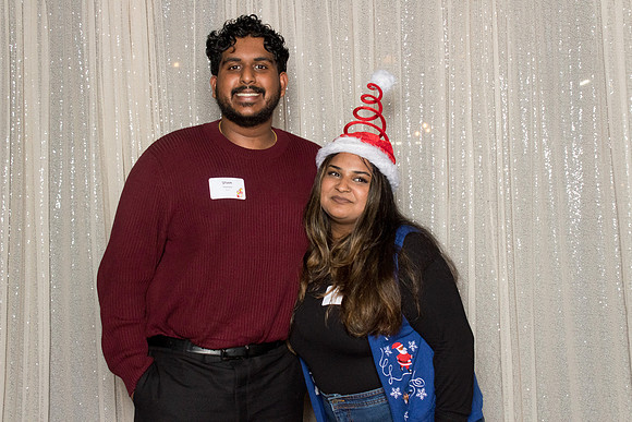 10275 - Forvis Mazars Holiday Photobooth 2025