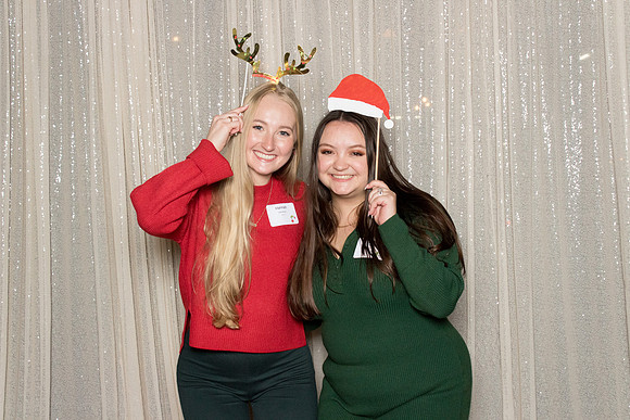 10279 - Forvis Mazars Holiday Photobooth 2025