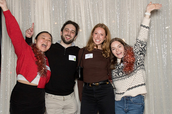 10298 - Forvis Mazars Holiday Photobooth 2025