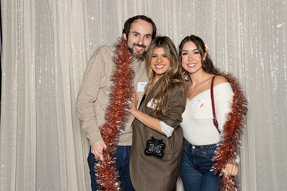 10302 - Forvis Mazars Holiday Photobooth 2025