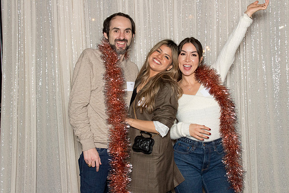 10304 - Forvis Mazars Holiday Photobooth 2025