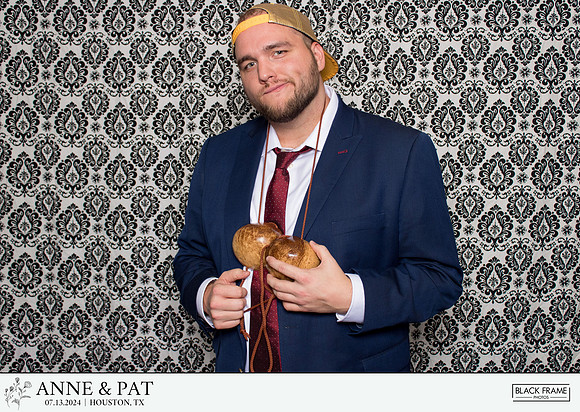 20098 - Anne + Patrick Wedding Photobooth 2024
