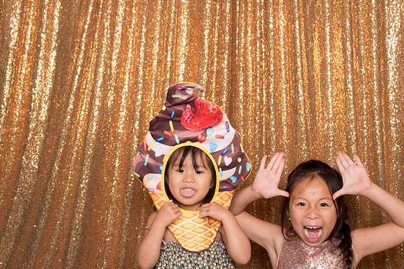 60089 - Jenny + Zack Wedding Photobooth 2026