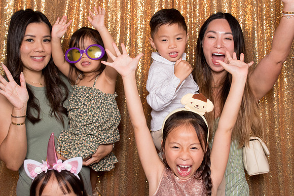 60041 - Jenny + Zack Wedding Photobooth 2026
