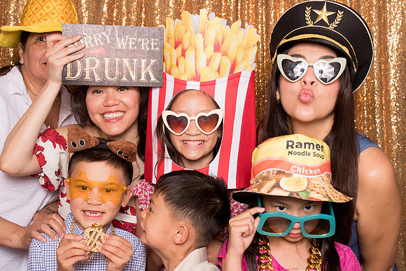 60064 - Jenny + Zack Wedding Photobooth 2026
