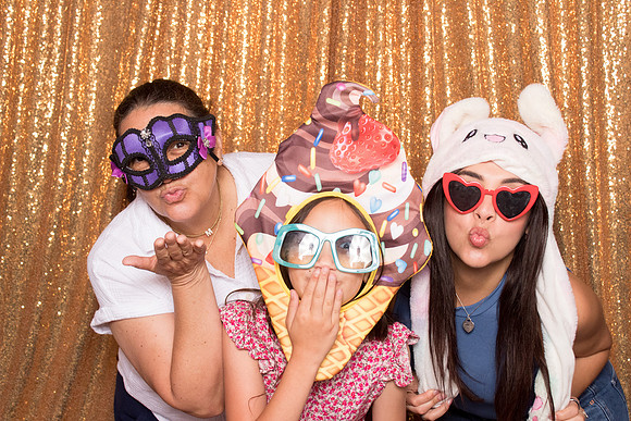 60070 - Jenny + Zack Wedding Photobooth 2026