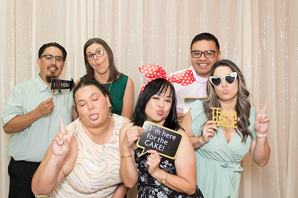 60064 - Zhaira + Ricardo Wedding Photobooth 2026