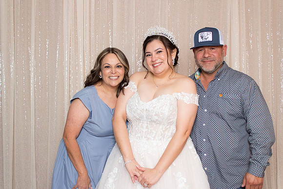 60105 - Zhaira + Ricardo Wedding Photobooth 2026