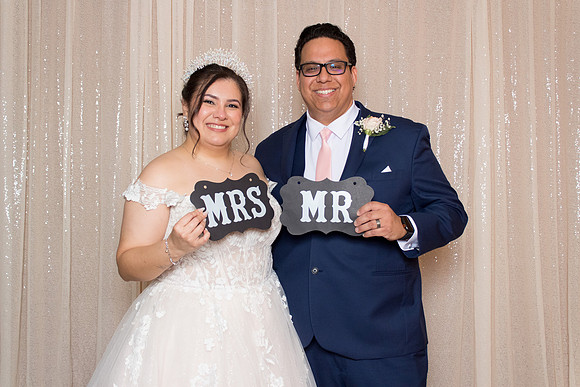 60111 - Zhaira + Ricardo Wedding Photobooth 2026