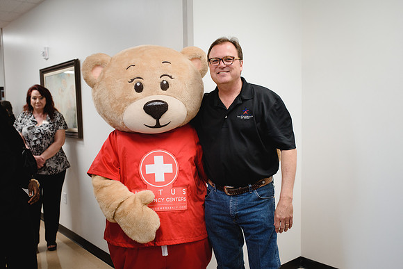 10483 - Altus Waxahachie Ribbon Cutting 2017