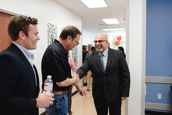 10425 - Altus Waxahachie Ribbon Cutting 2017