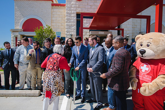 10991 - Altus Waxahachie Ribbon Cutting 2017