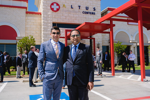 11206 - Altus Waxahachie Ribbon Cutting 2017