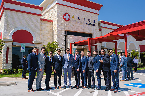 11197 - Altus Waxahachie Ribbon Cutting 2017