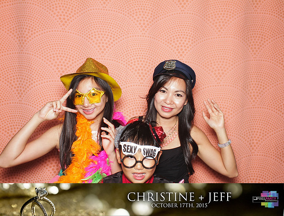 20377 - Christine + Jeff Photobooth
