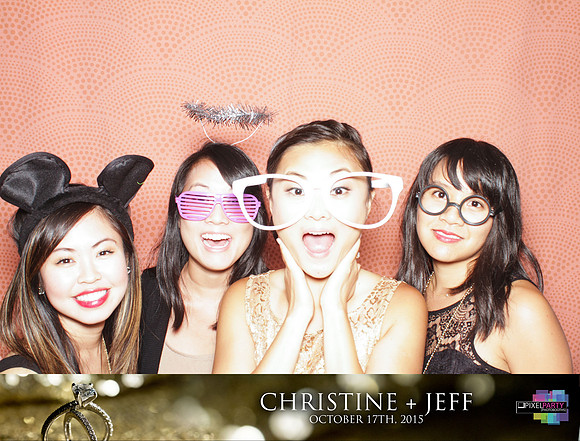 20111 - Christine + Jeff Photobooth