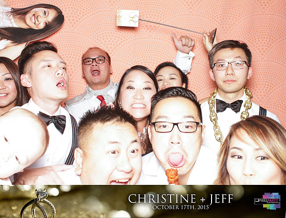 20322 - Christine + Jeff Photobooth