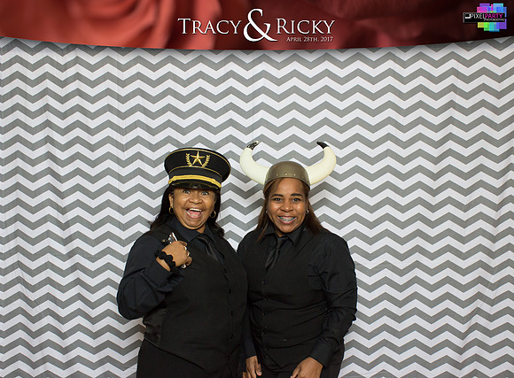 40250 - Tracy + Ricky Wedding Photobooth 2017