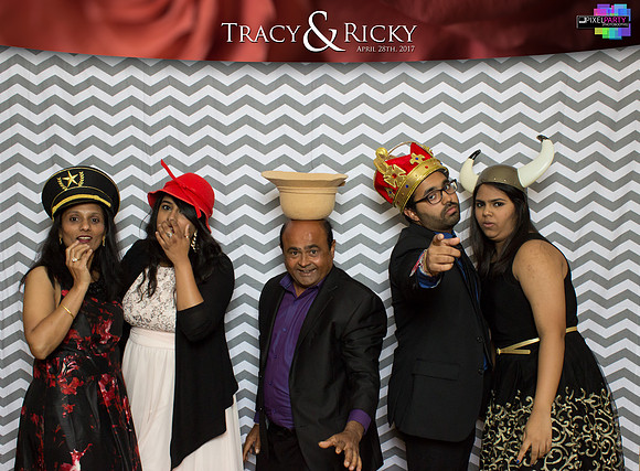 40203 - Tracy + Ricky Wedding Photobooth 2017
