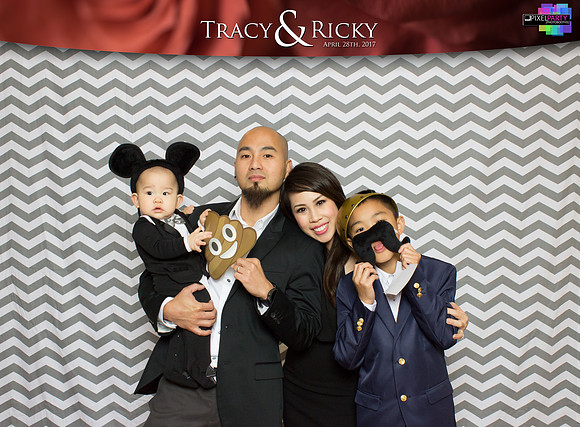 40041 - Tracy + Ricky Wedding Photobooth 2017