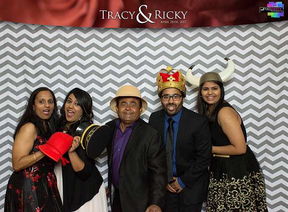 40202 - Tracy + Ricky Wedding Photobooth 2017